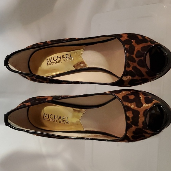 MICHAEL KORS haircalf leopard print platform heels 5.5 - Picture 8 of 13